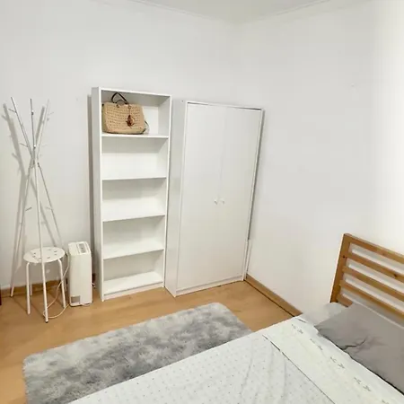 홈스테이 Charming In Beautiful Campo De Ourique 리스본